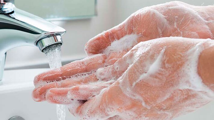 Huidverzorgingstips: Handen wassen en beschermen Huidverzorgingstips: Handen wassen en beschermen